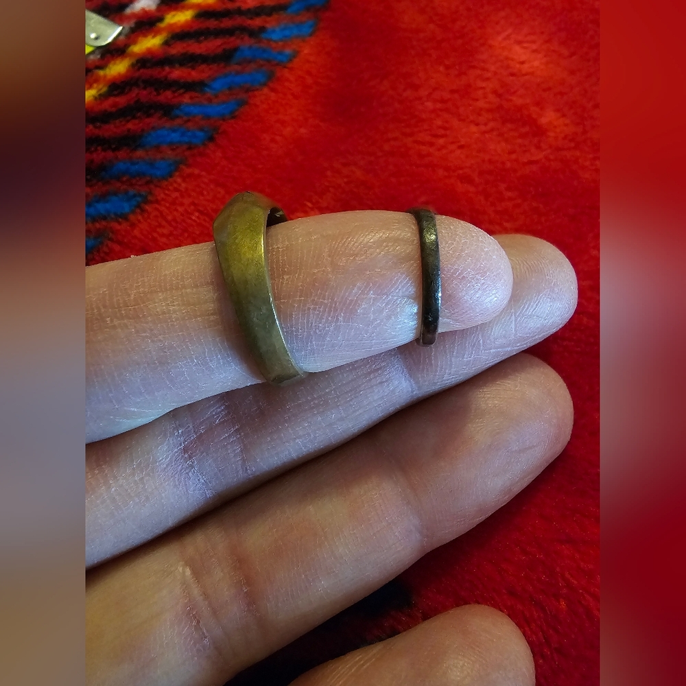 Vintage Initial Rings - Picture 2 of 4